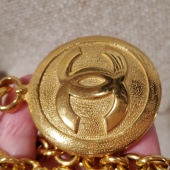 CHANEL Necklace - Picture 4 of 8